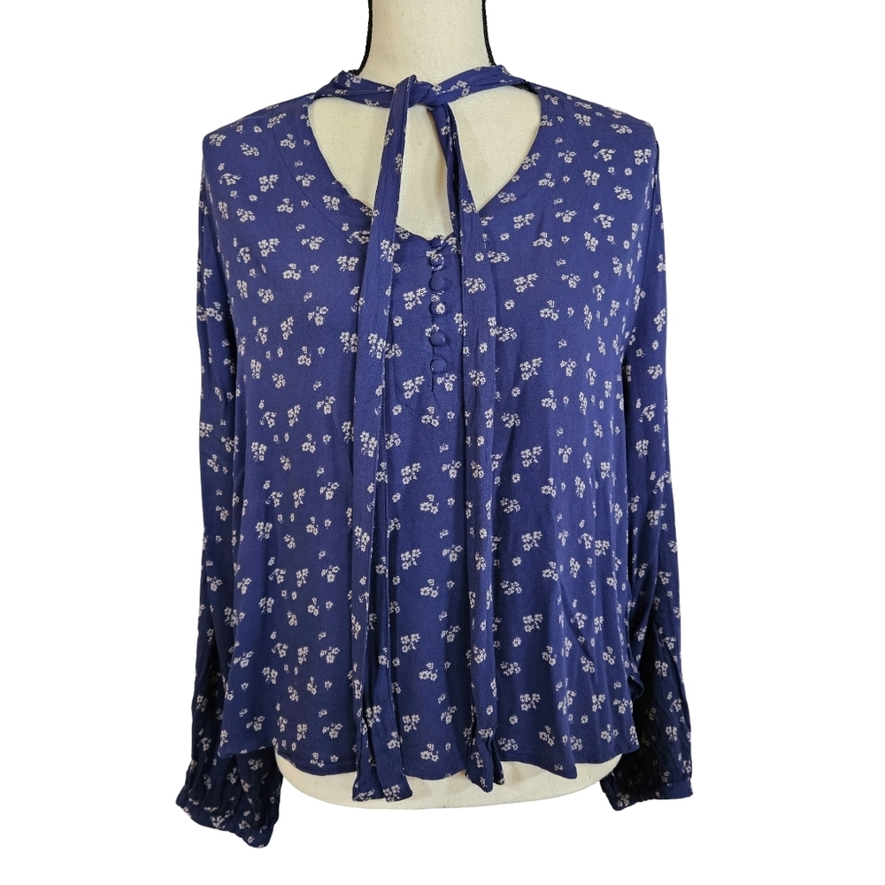 Wild Blue Sadie Robertson Long Sleeve Blouse, XL, Blue Floral
